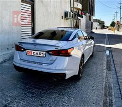 نيسان ألتيما